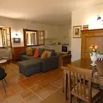 Scappo In Umbria, Casale Fasulo 4* Vigne