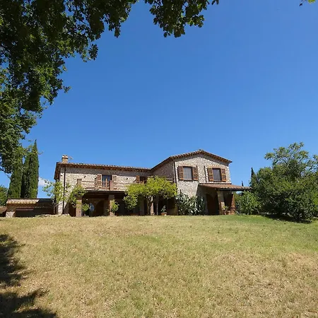 Scappo In Umbria, Casale Fasulo